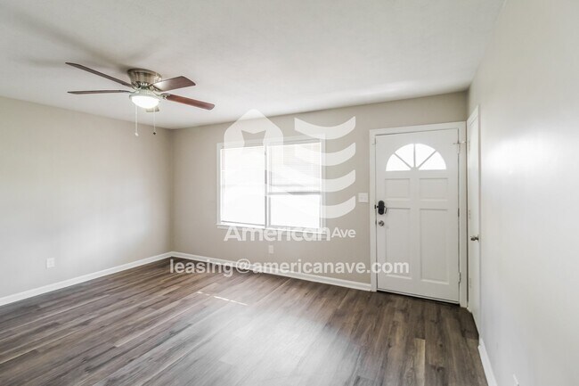 Foto del edificio - 439 Olsen Ave