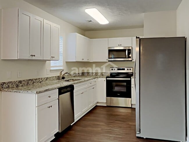 Building Photo - 112 Bradford Cir