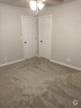 Building Photo - 438 N Stone Mountain Dr