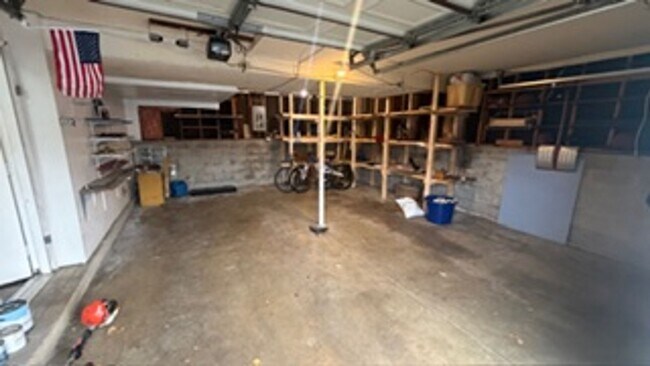 Foto del edificio - 3886 Farm Brook Ln