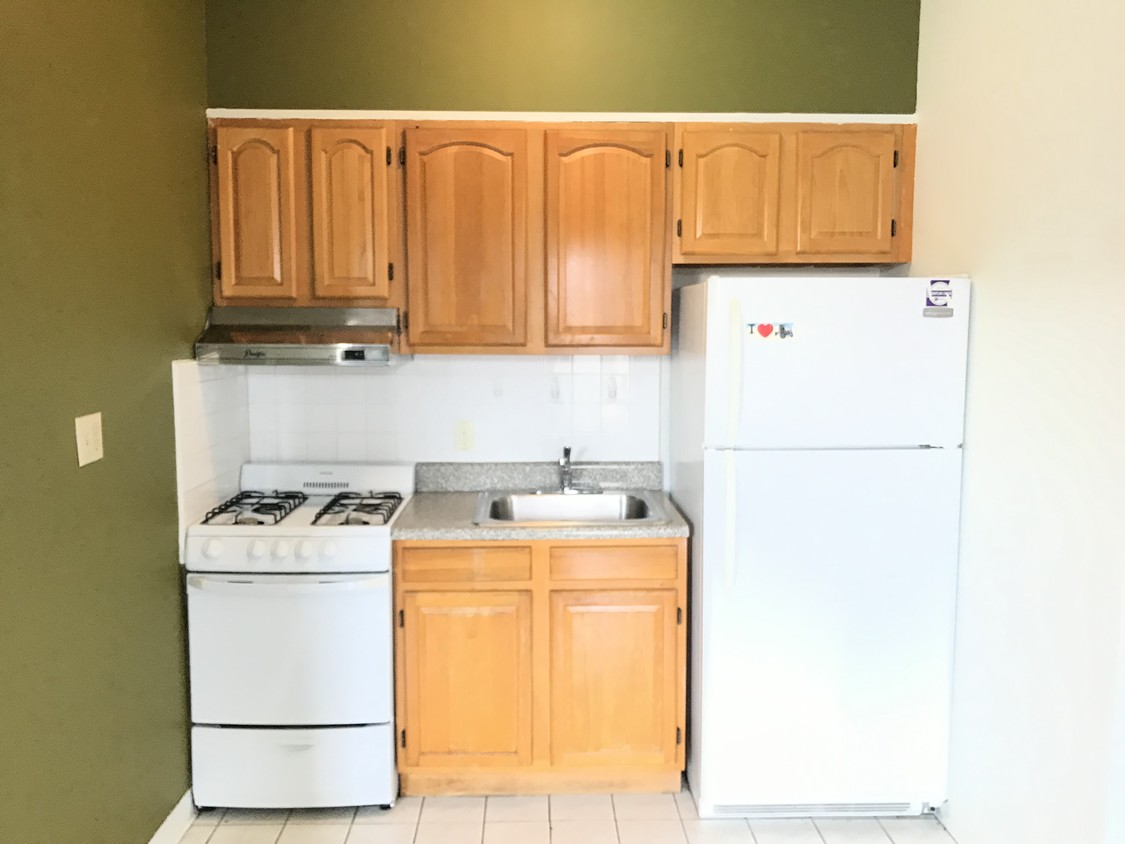 Primary Photo - 301 Bay Ridge Pkwy