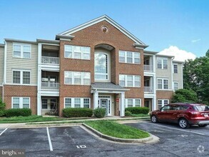 Building Photo - 2400 Dominion Dr