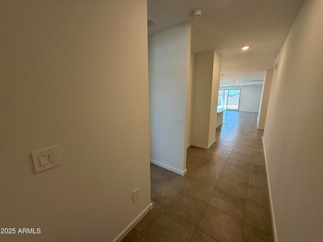 Building Photo - 4166 W Lisa Ln