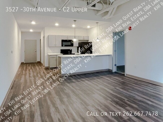 Building Photo - 3527 -30th Avenue-C2 Upper