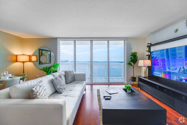 Building Photo - 1200 Brickell Bay Dr