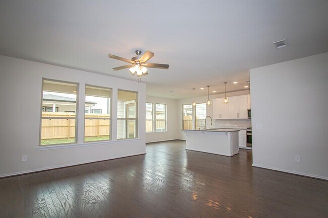 Building Photo - 3413 Knighton Hill Dr