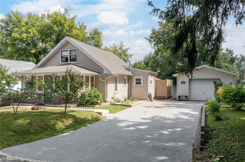 Foto principal - 6544 Schoolview Dr