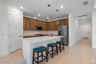 Building Photo - 20304 Napa Loop