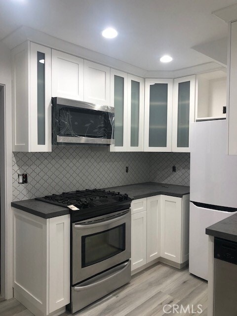 Building Photo - 214 42nd St