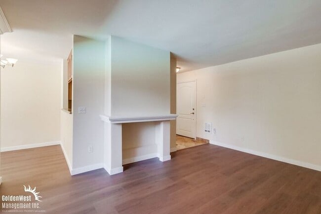 Foto del edificio - Charming 1Bdm 1Ba Coastal Condo in Pacific Beach!