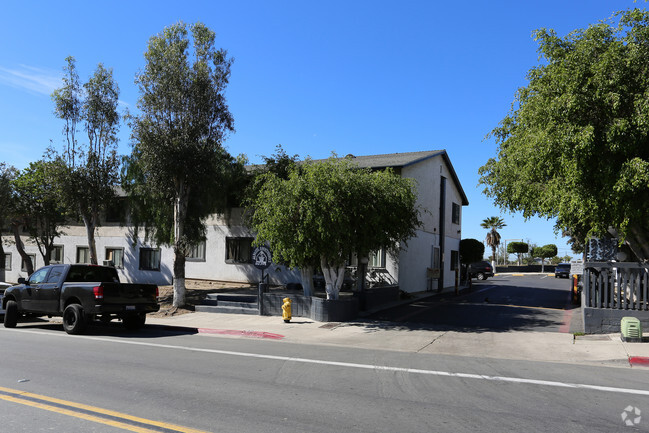 Building Photo - Aldrete Apartments