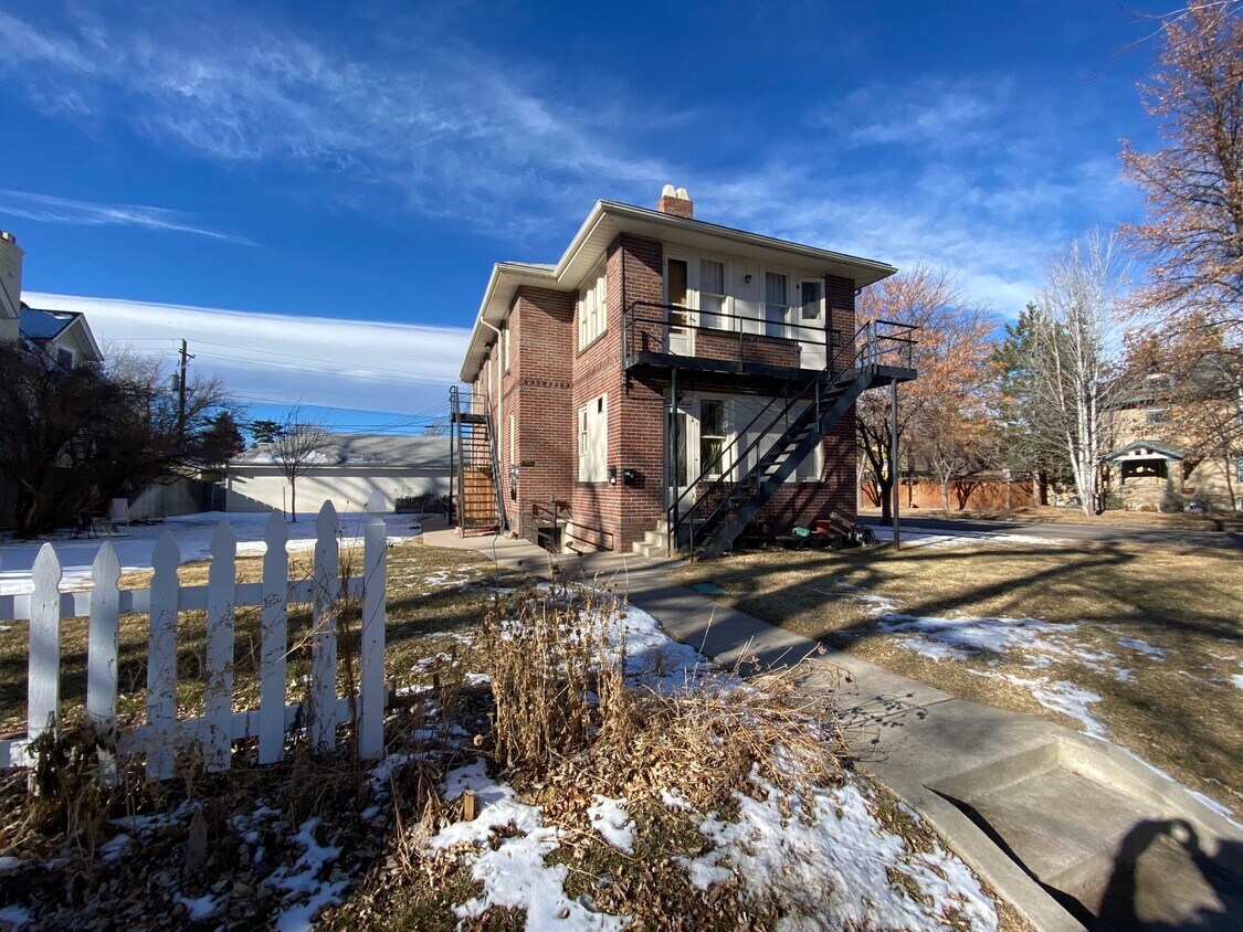 Primary Photo - 785 N Marion St