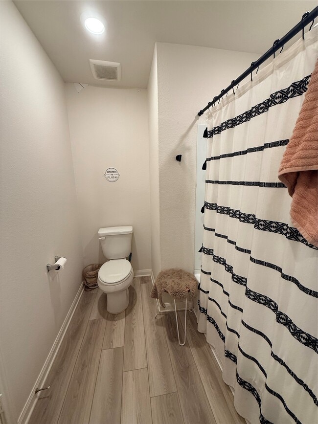 Building Photo - 8103 Vacek Meadows Loop