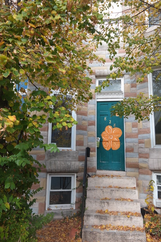 Primary Photo - Prime Location ~ 3 Bedroom Townhome in Ham...