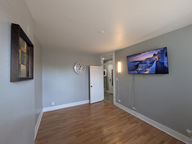 Foto del edificio - Updated 2BR/1BA in Pullman – Internet Incl...