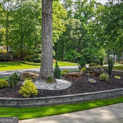 Building Photo - 3270 Brookview Dr