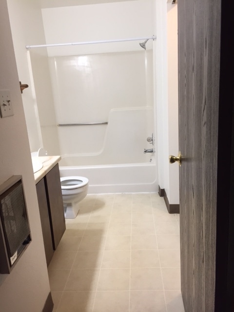 Bath - 5002 E Sherman Hill Rd