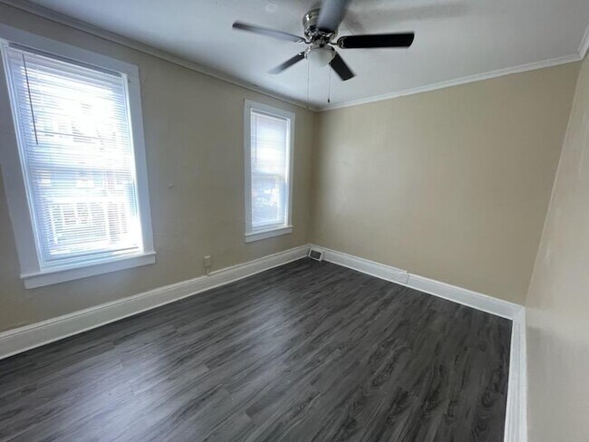Building Photo - 919 Robeson St