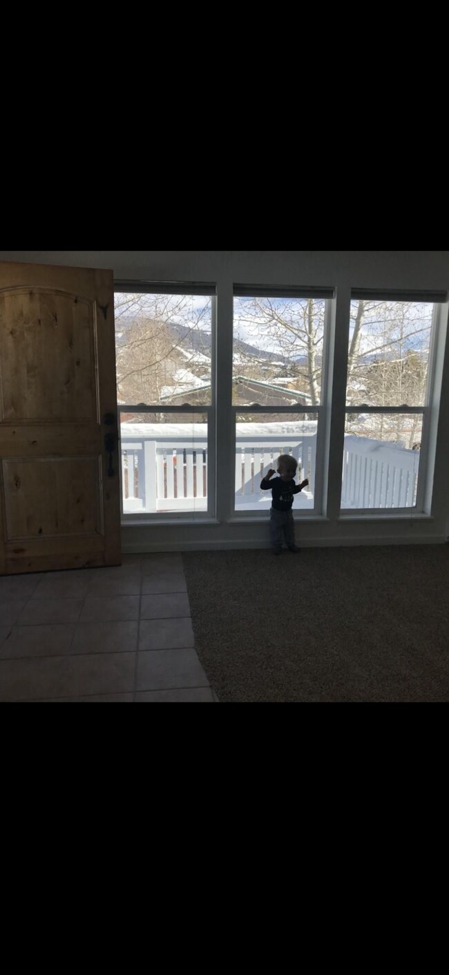 Foto del edificio - 552 Polar Ct