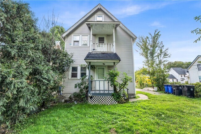 Building Photo - 2206 Kenneth Ave