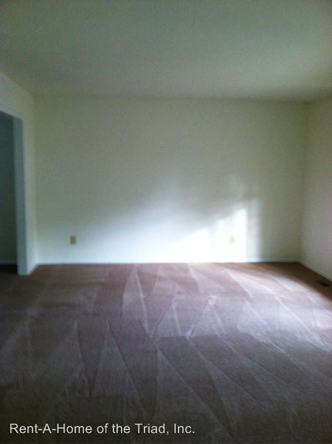 Building Photo - 5307 Courtfield Dr