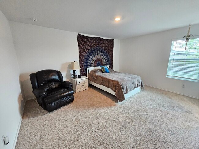 Building Photo - 7308 Jackrabbit Ave