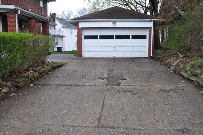 Foto del edificio - 903 McGregor Ave NW