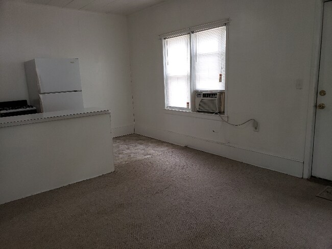 Foto del edificio - 208 Herbert Ave