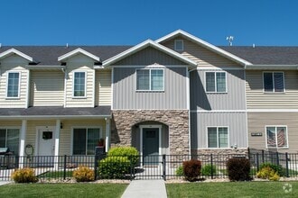 Building Photo - 1547 N 400 W