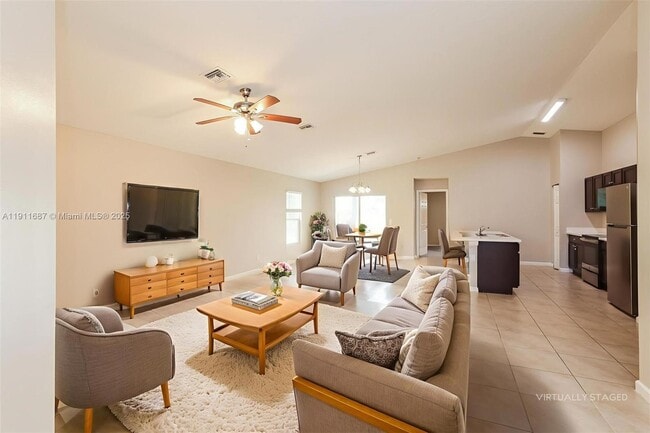 Foto del edificio - 3611 SW San Benito St