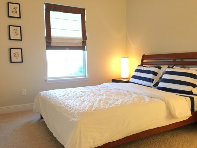Photo - 1144 Charming St Townhome