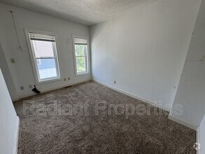 Building Photo - 415 Boone St