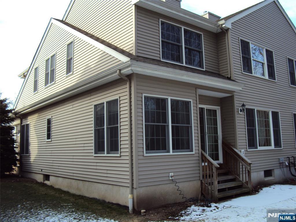 Foto del edificio - 87 Trotters Ln
