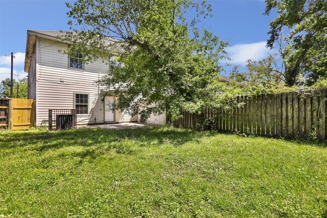 Foto del edificio - 10445 Wicklowe St
