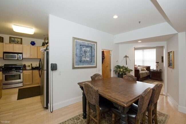 Building Photo - 2 br, 2 bath  - 485 Harrison Ave