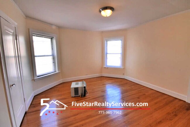 Foto del edificio - 6127 N Francisco Ave