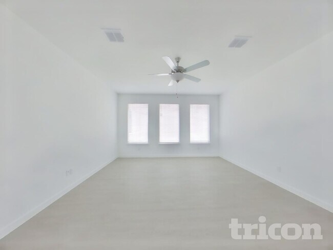 Foto del edificio - 10113 Regal Bnd Ln