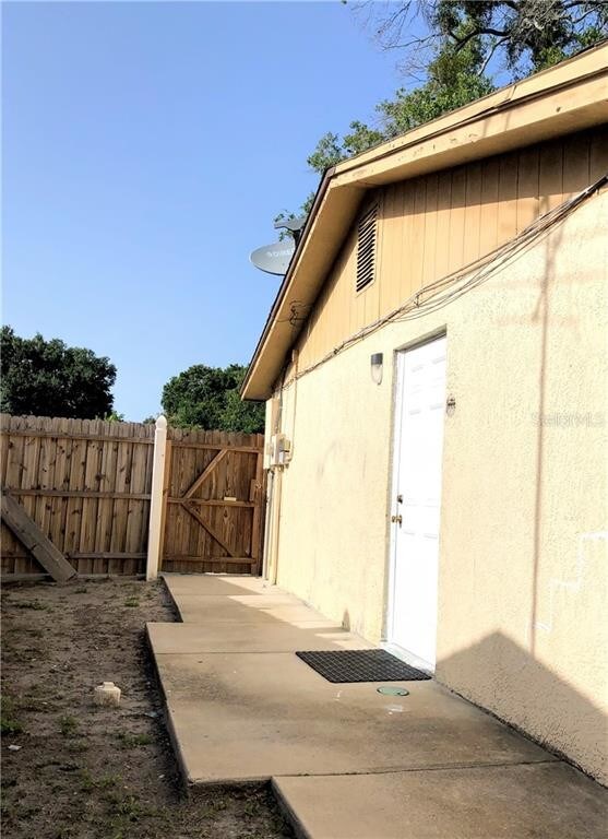 Foto del edificio - 6447 Willow Wood Ln