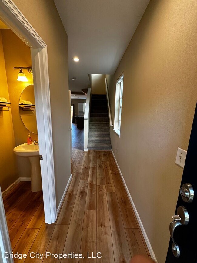 Foto del edificio - 3 br, 2.5 bath House - 15376 SE Shale Dr.