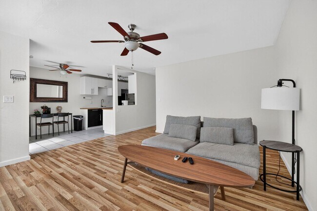 Foto del edificio - Cute and cozy Chula Vista 2bed/1bath condo available!