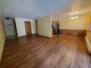 Building Photo - 1815 21st Ave S