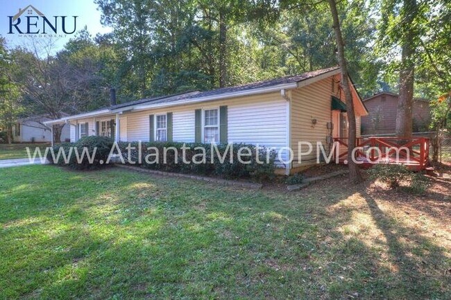 Foto del edificio - Available Now! 4 bed, 2 bath!