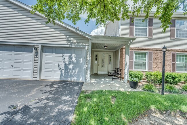Foto del edificio - 665 Thorntree Ct