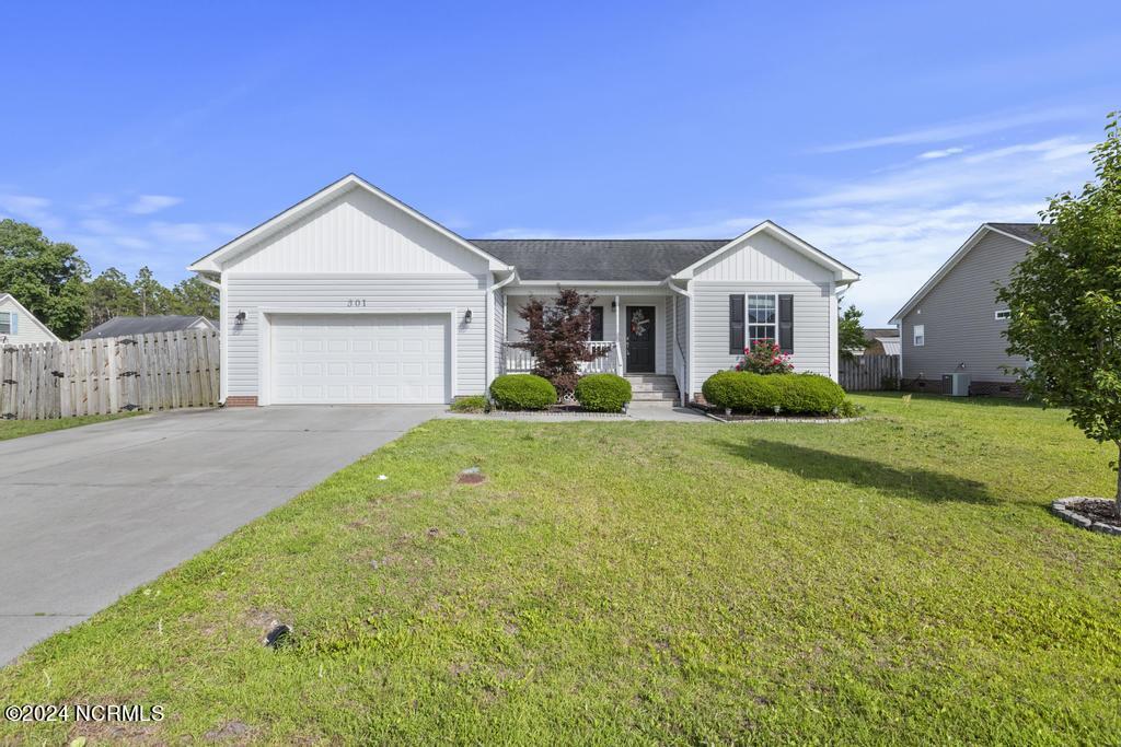 Primary Photo - 301 Pine Ridge Ln