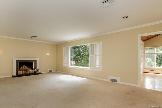 Building Photo - 315 Underhill Rd