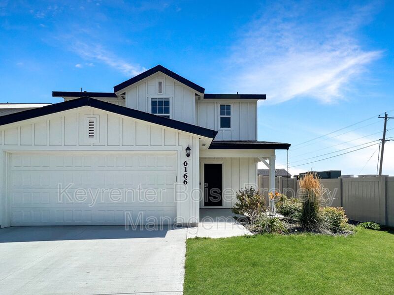 Foto principal - 6166 S Carlburg Ave