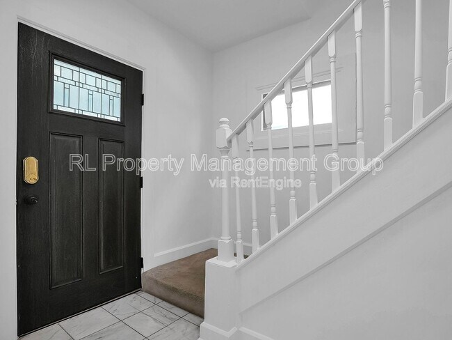 Foto del edificio - 914 Lockbourne Rd
