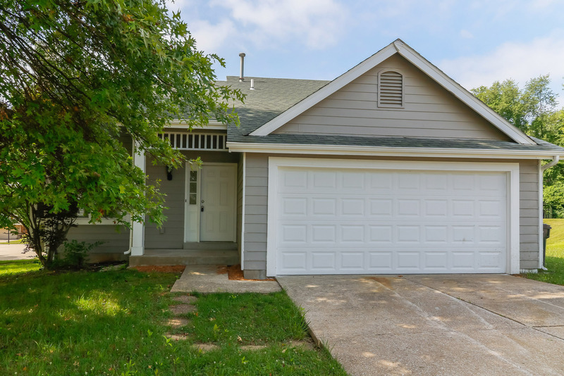 Foto principal - 5210 Jamestown Bay Ct