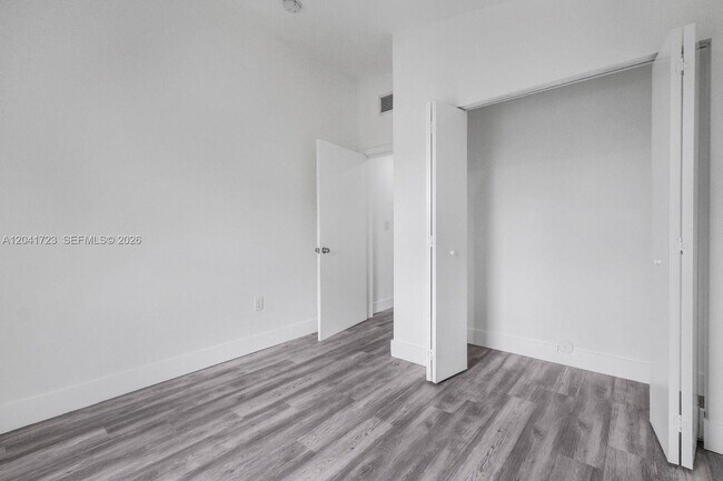 Foto del edificio - 7777 NW 8th Ct