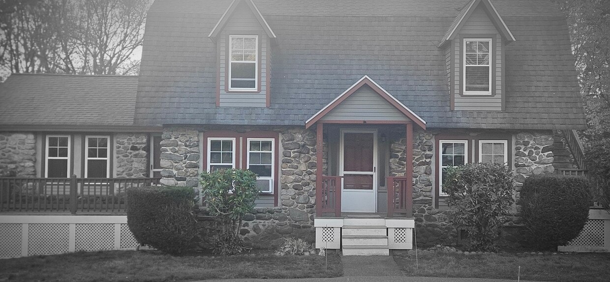 Photo - 143 Pollard St (North Billerica, MA)